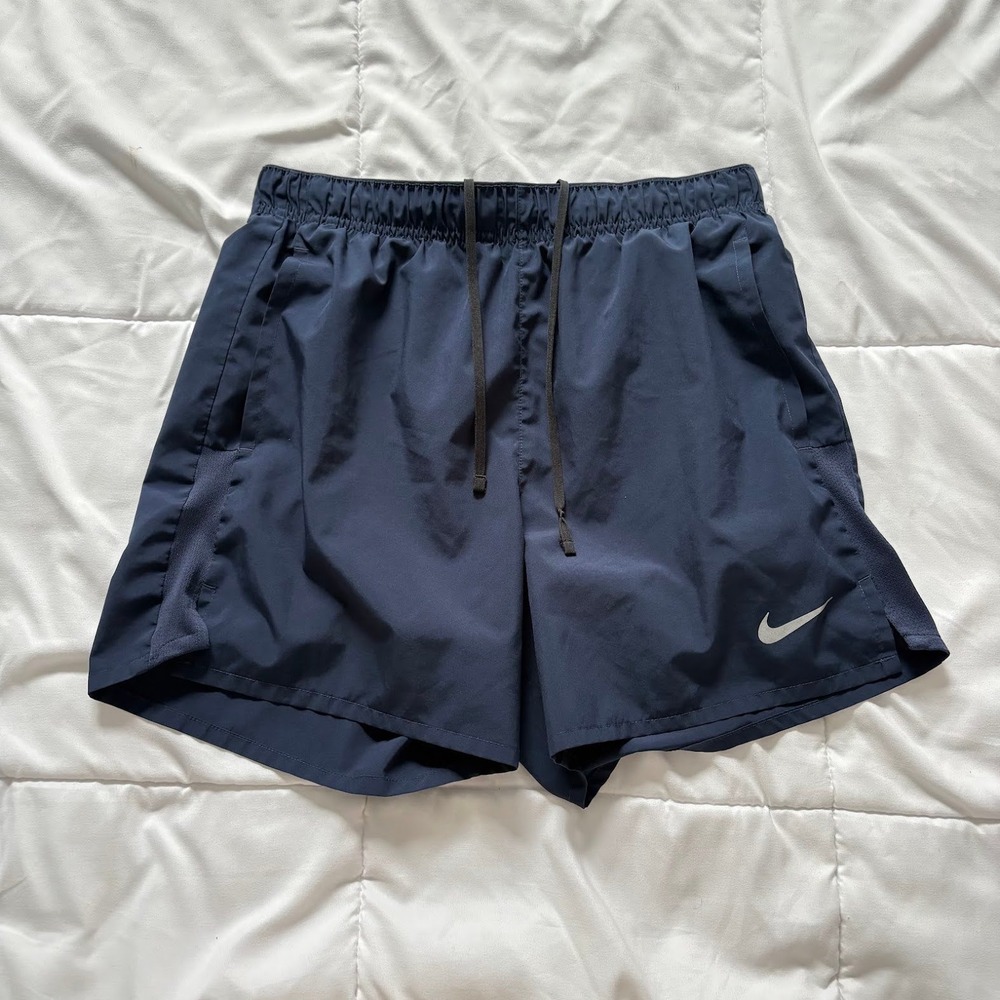 Nike Challenger Mens 7 Inch Running Shorts Navy Blue Active Hiking Outdoor